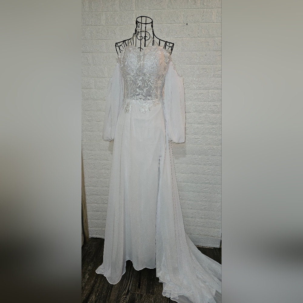Elegant White Lace Wedding Dress